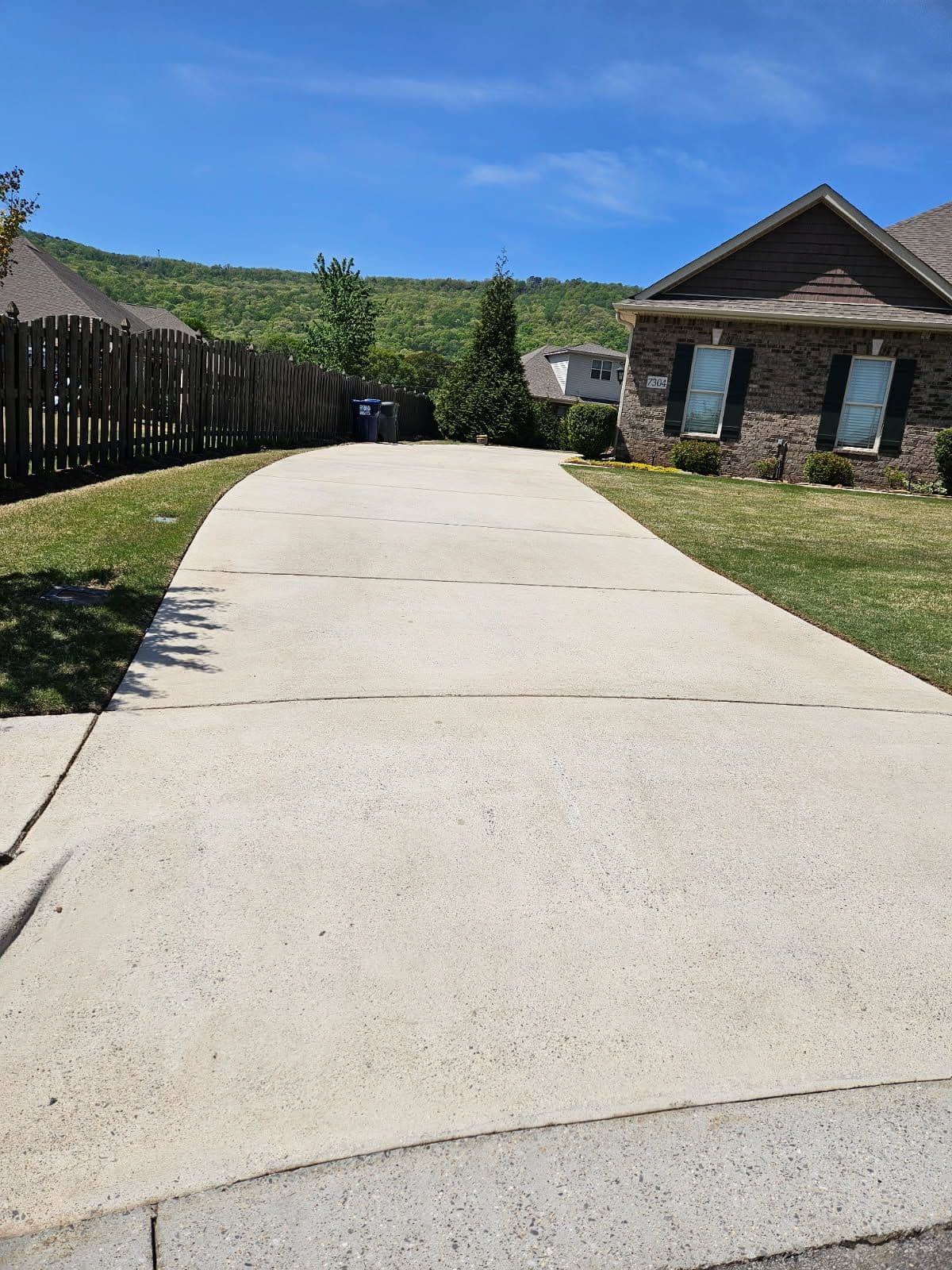 Gallery photos for Driveway Pressure Washing Service: Image #1