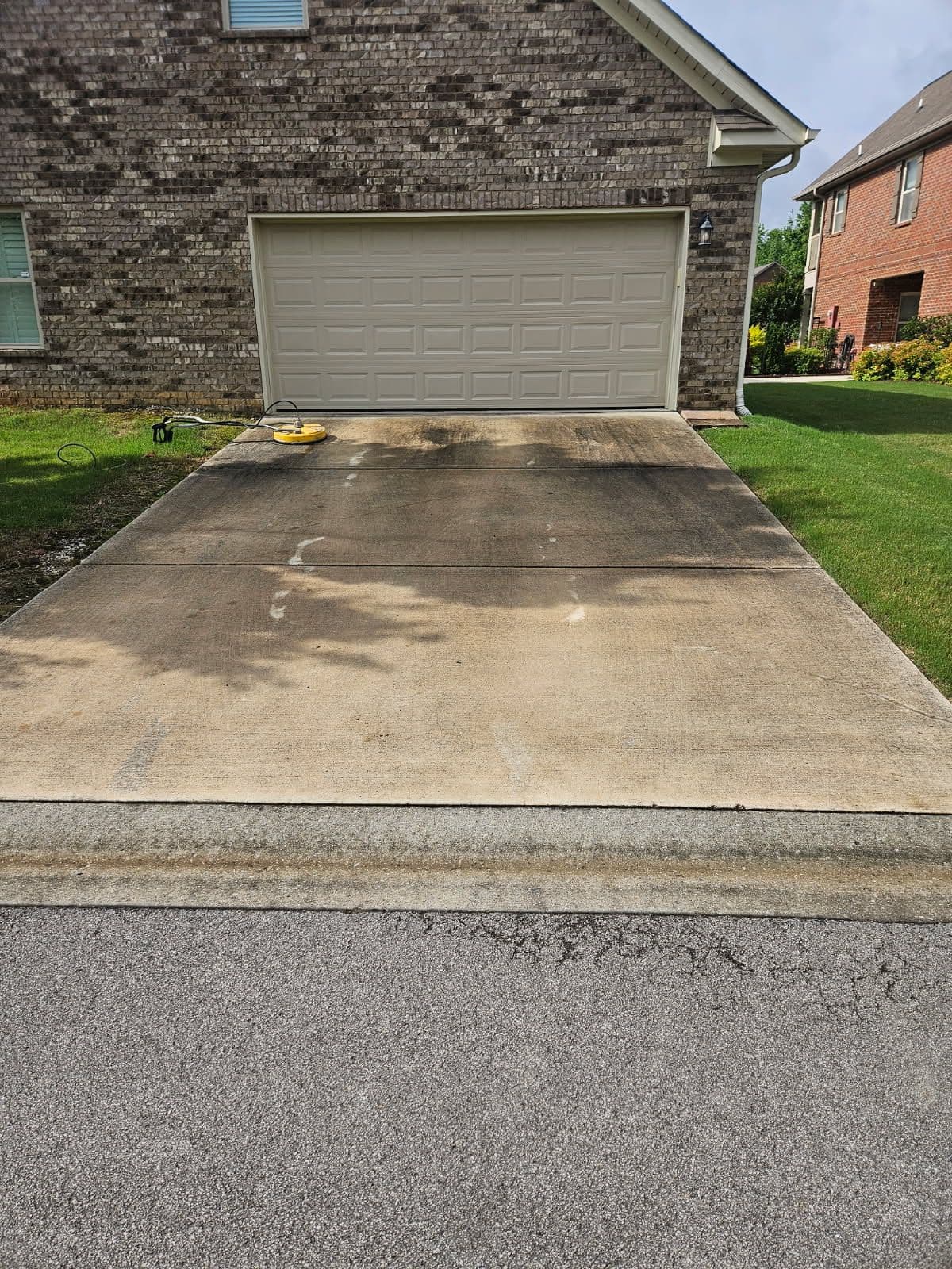 Revitalize Your Home with Professional Driveway Cleaning