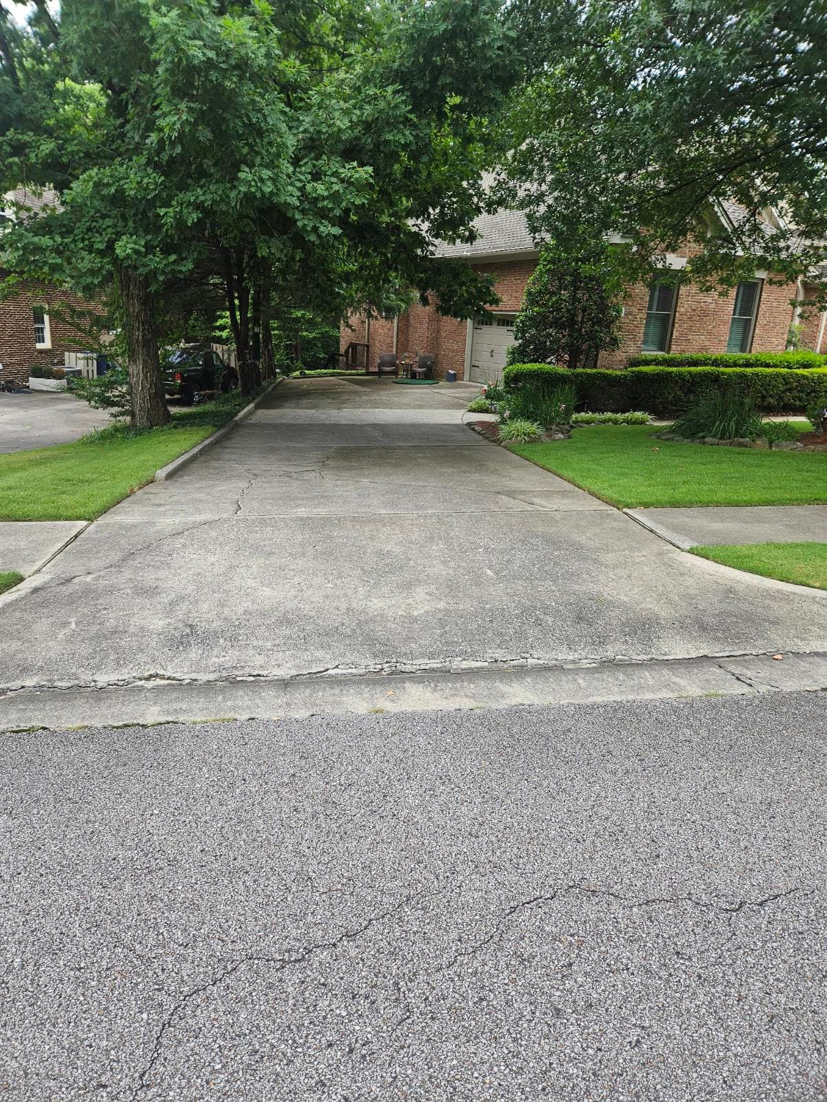 Driveway Transformation Pro Wash Delivers Results image